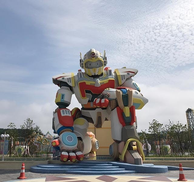 Christie powers first robot theme park